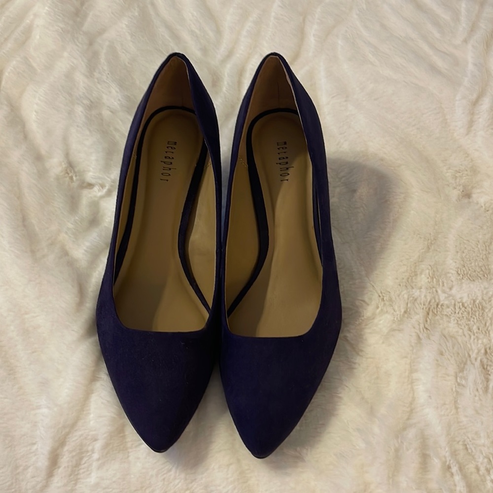 Purple suede pumps